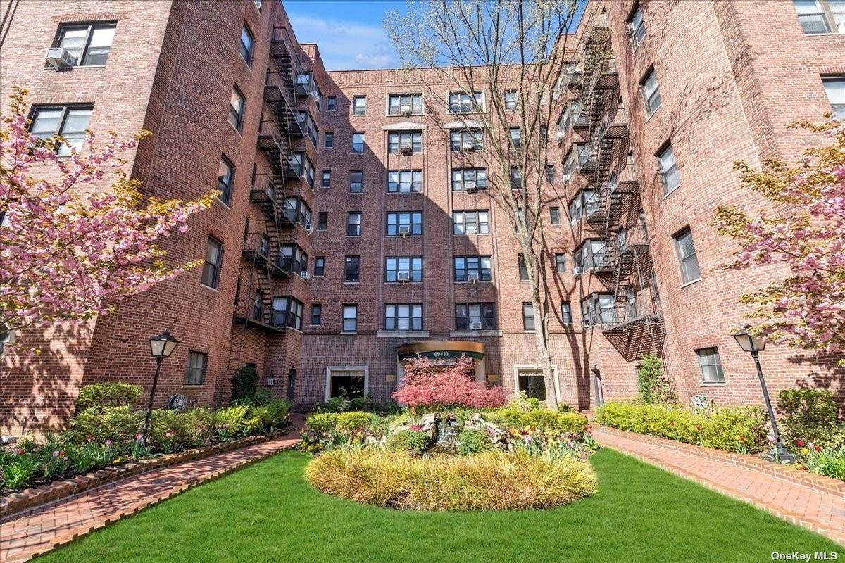 The Mayflower, Forest Hills Best Prewar Coop Building in the Heart of the Desirable Presidential District.