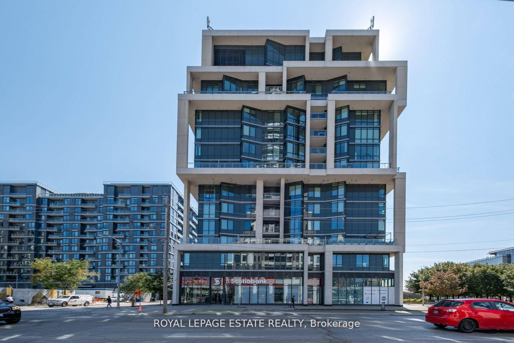 Beautiful amp ; Spacious 1 Bedroom Condo Unit Located At The Luxurious Aqualina At Bayside Built By Tridel.