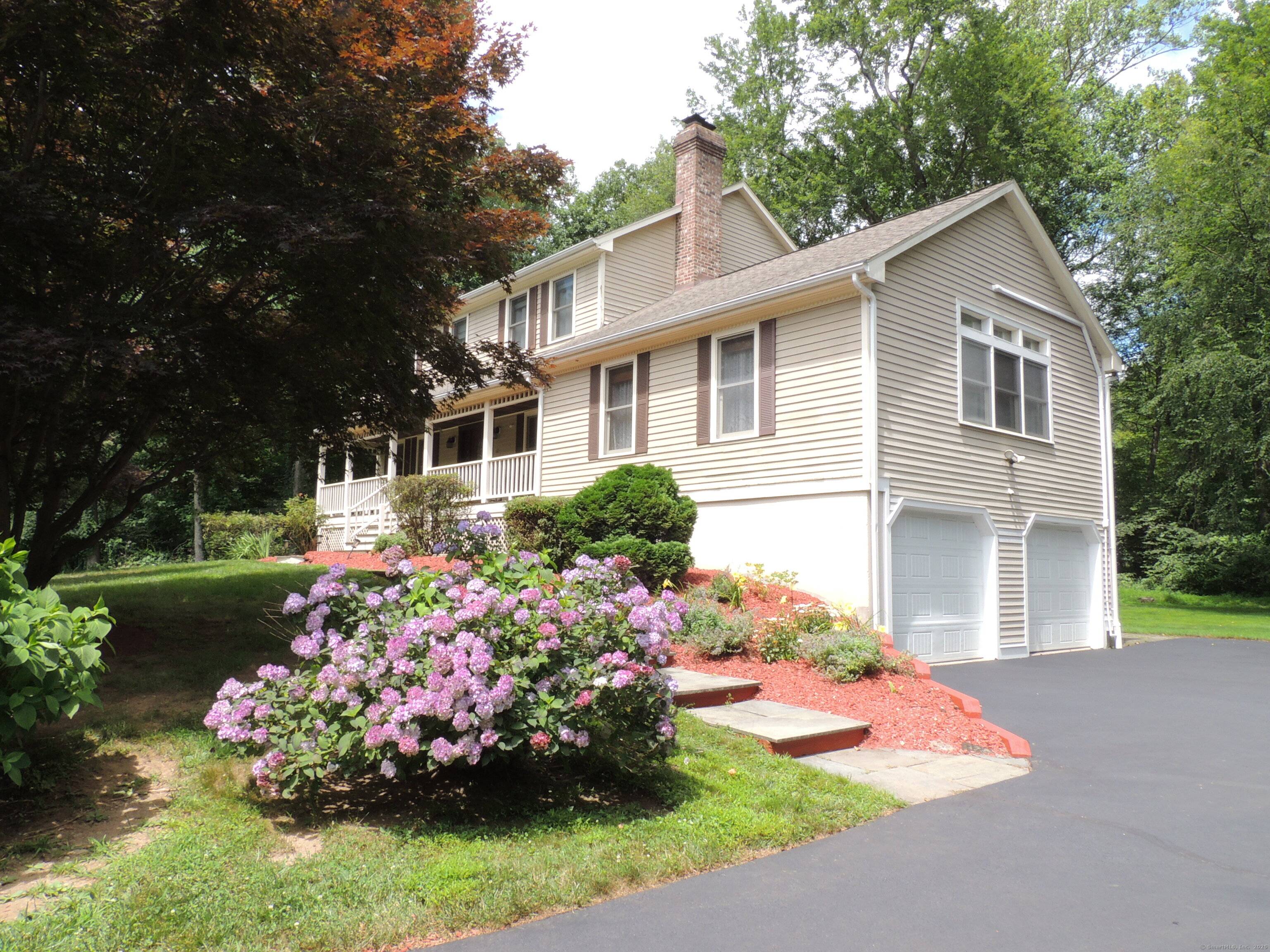 Desirable Monroe Center location !