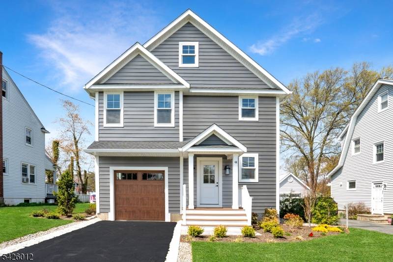 This new construction home in Madison offers an unbeatable value and an incredible opportunity to own new construction in Madison !