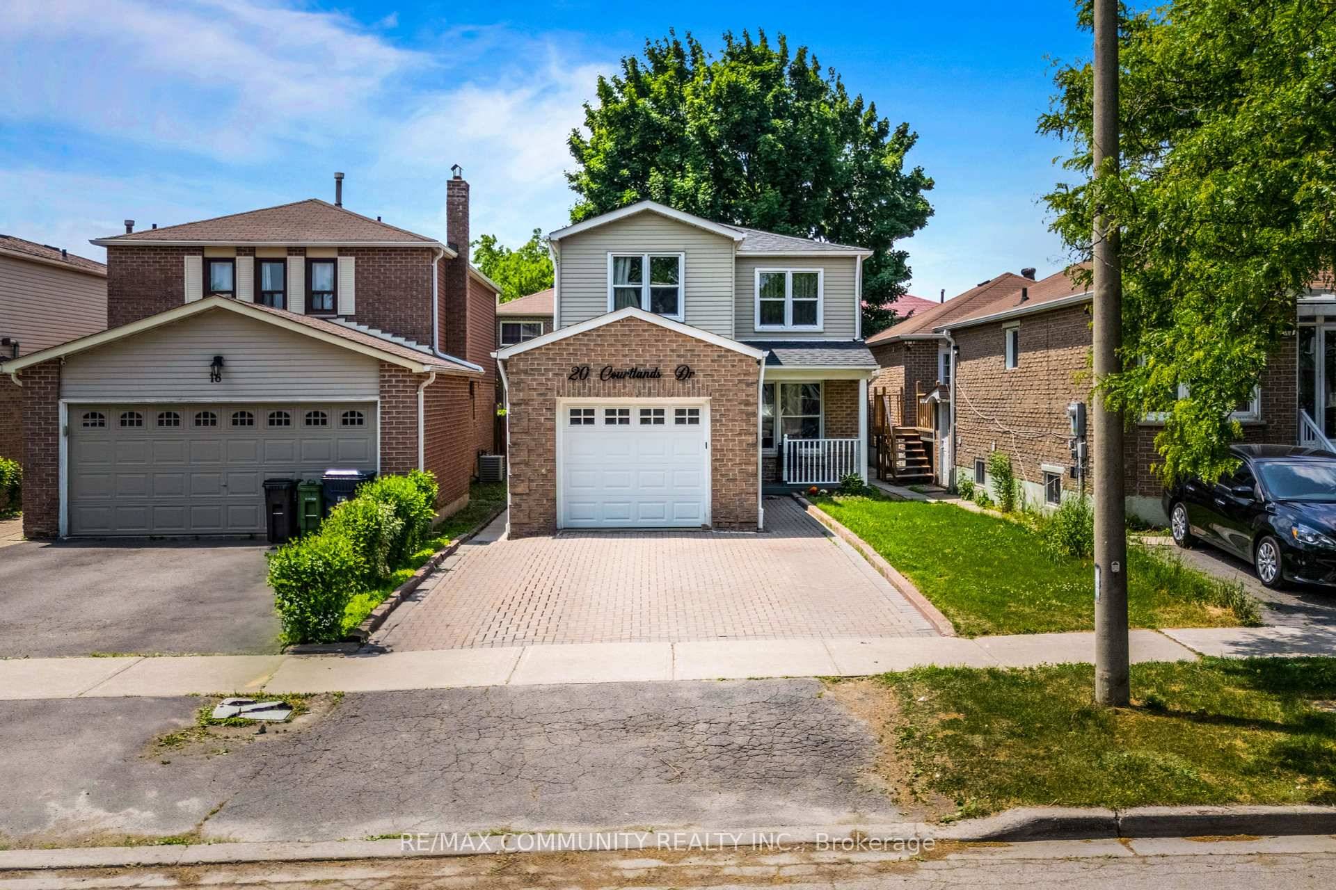 Sun filled Detached House Over 1, 500sqft Above Ground Basement Open Concept Living amp ; Dining Rooms Eat in Kitchen w Stainless Steel Appliances amp ; Walkout to Wooden Deck ...