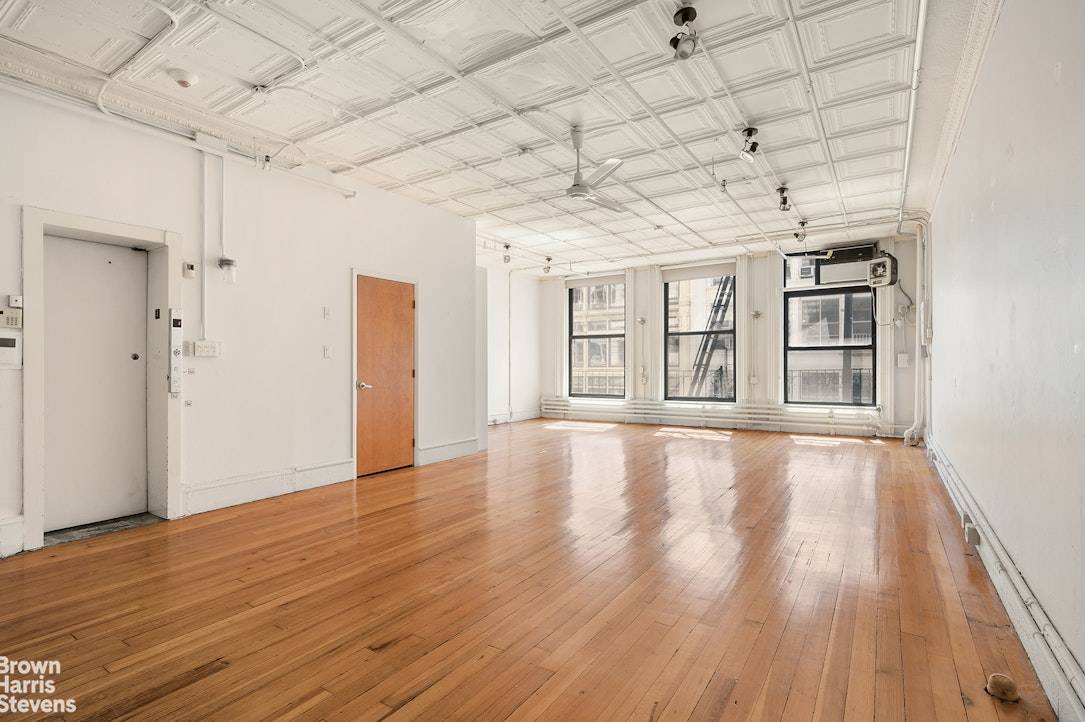 Wide open spaces beckon in the center of SoHo !