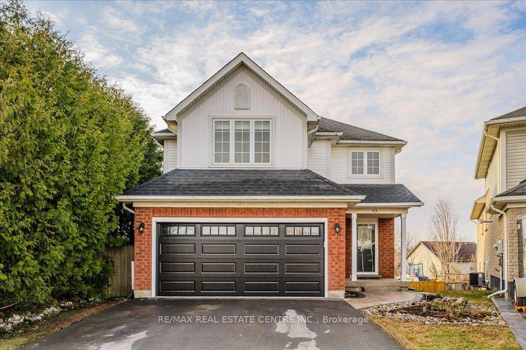 Located in one of Orangevilles most sought after neighbourhoods sits 93 Biscayne crescent, with an oversized lot and an above ground pool, this is the perfect spot to sit back ...