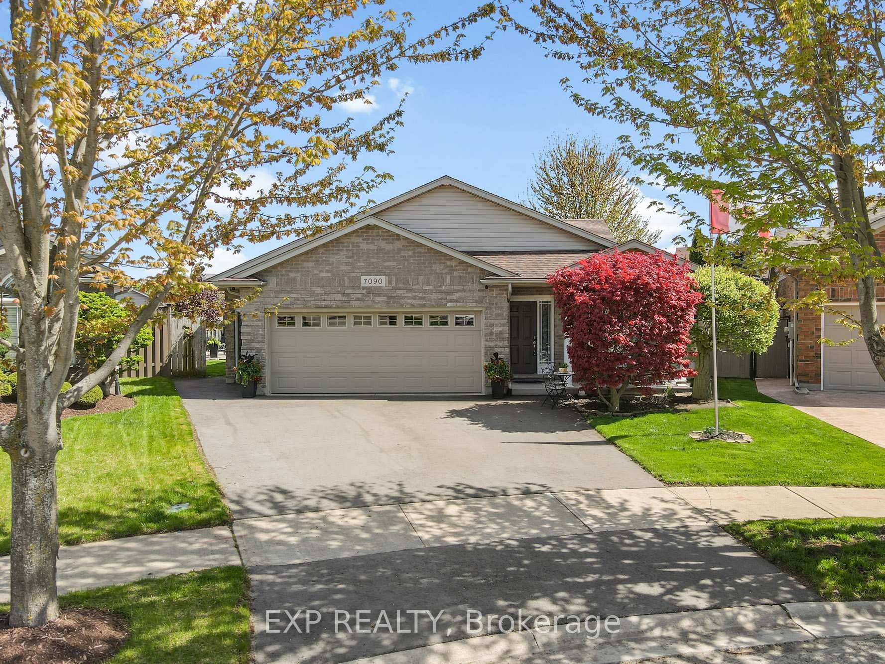 Welcome to 7090 Julie Drive, a stunning home situated in the highly desirable Forestview neighbourhood of Niagara Falls.