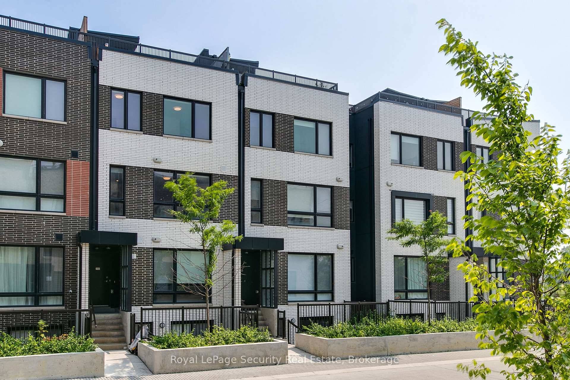 Modern, bright, and thoughtfully designed, this multi level 2 bedroom, 2 bathroom urban townhome at Reunion Crossing offers the perfect blend of style and functionality.