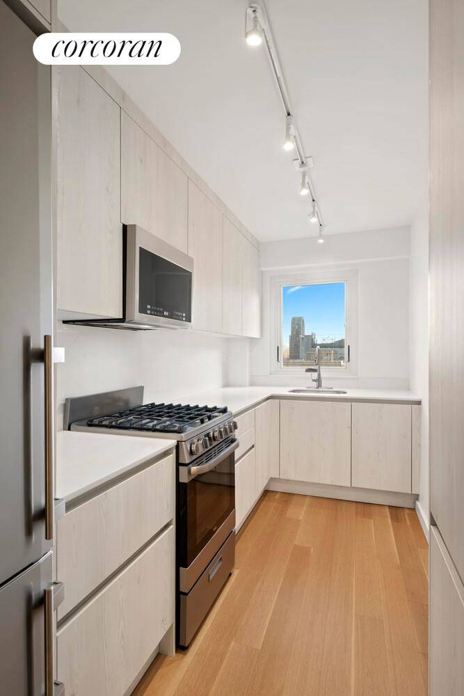 520 East 76th Street, Residence 4H A Turnkey, Newly Renovated One Bedroom in the Upper East Side Welcome to a beautifully reimagined home where modern upgrades, warm natural light, and ...