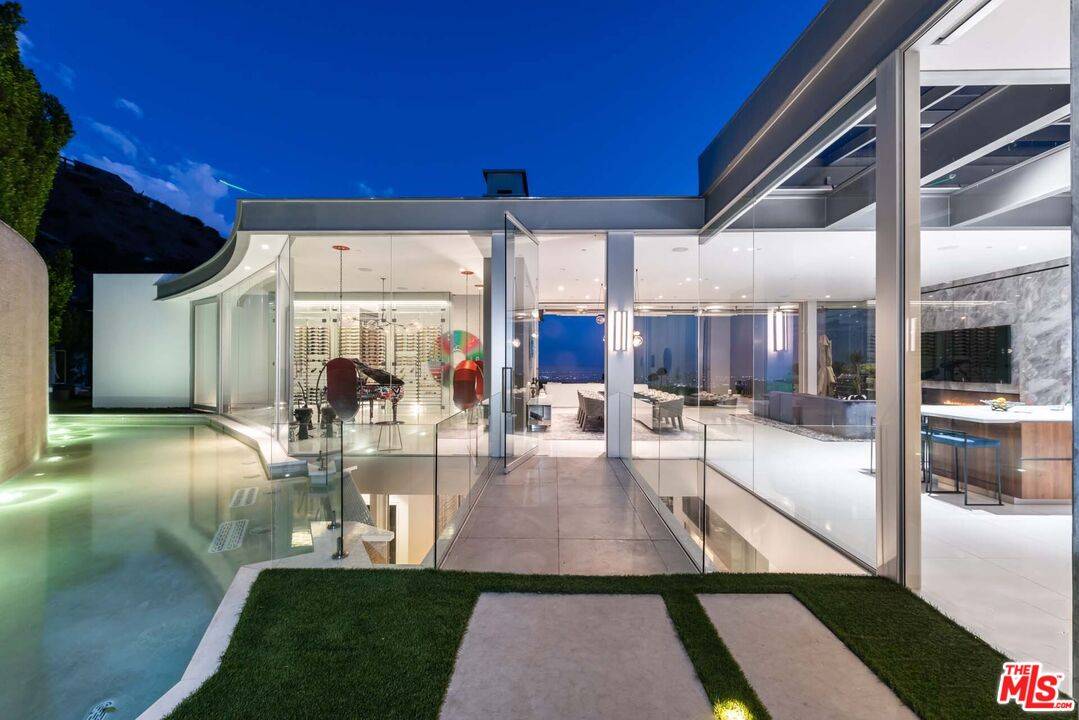 1814  N Doheny Dr 5BR Sunset Strip La