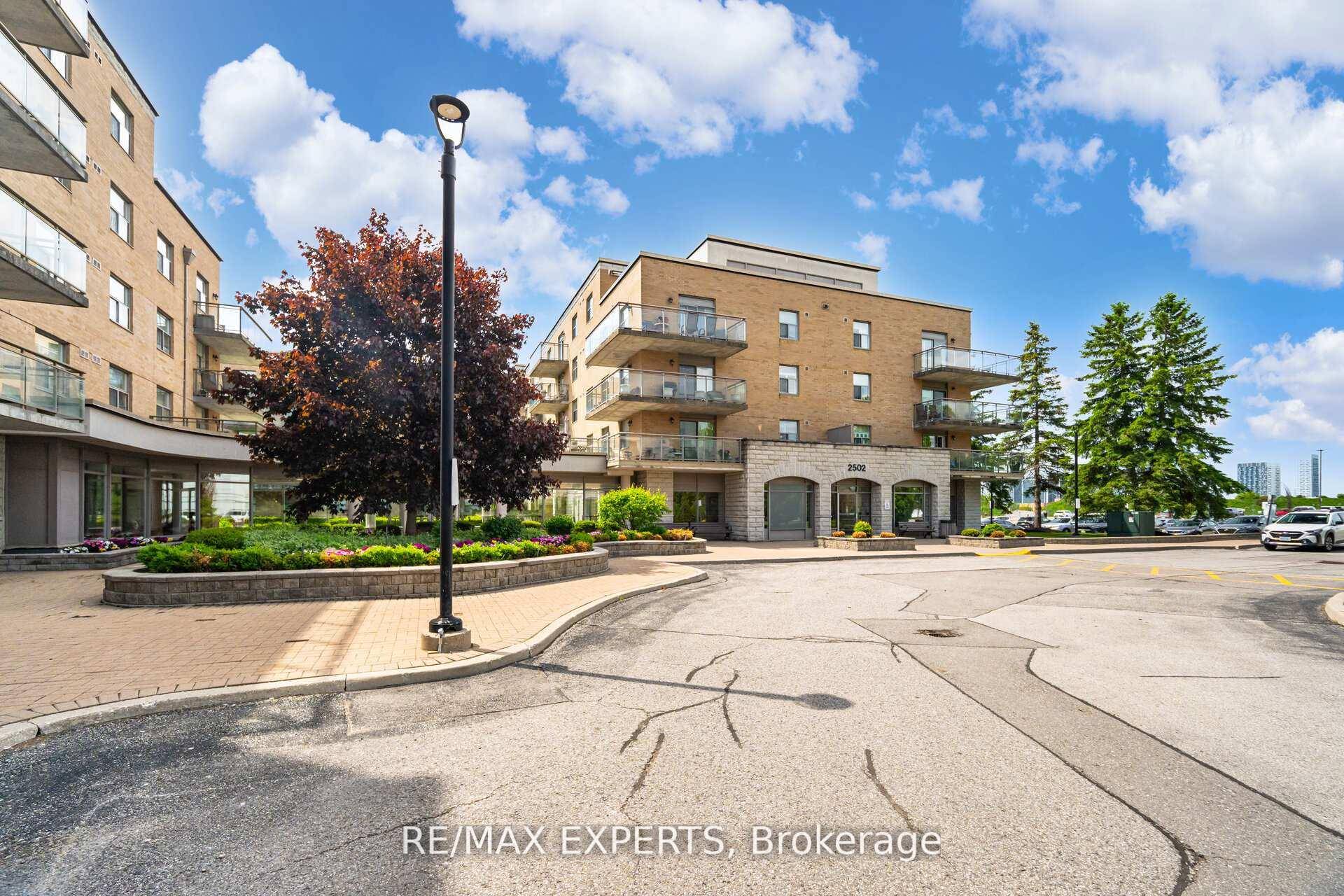 Villa Giardino Maple ! Never has there been choice to live in such a Grand and Charming Community !