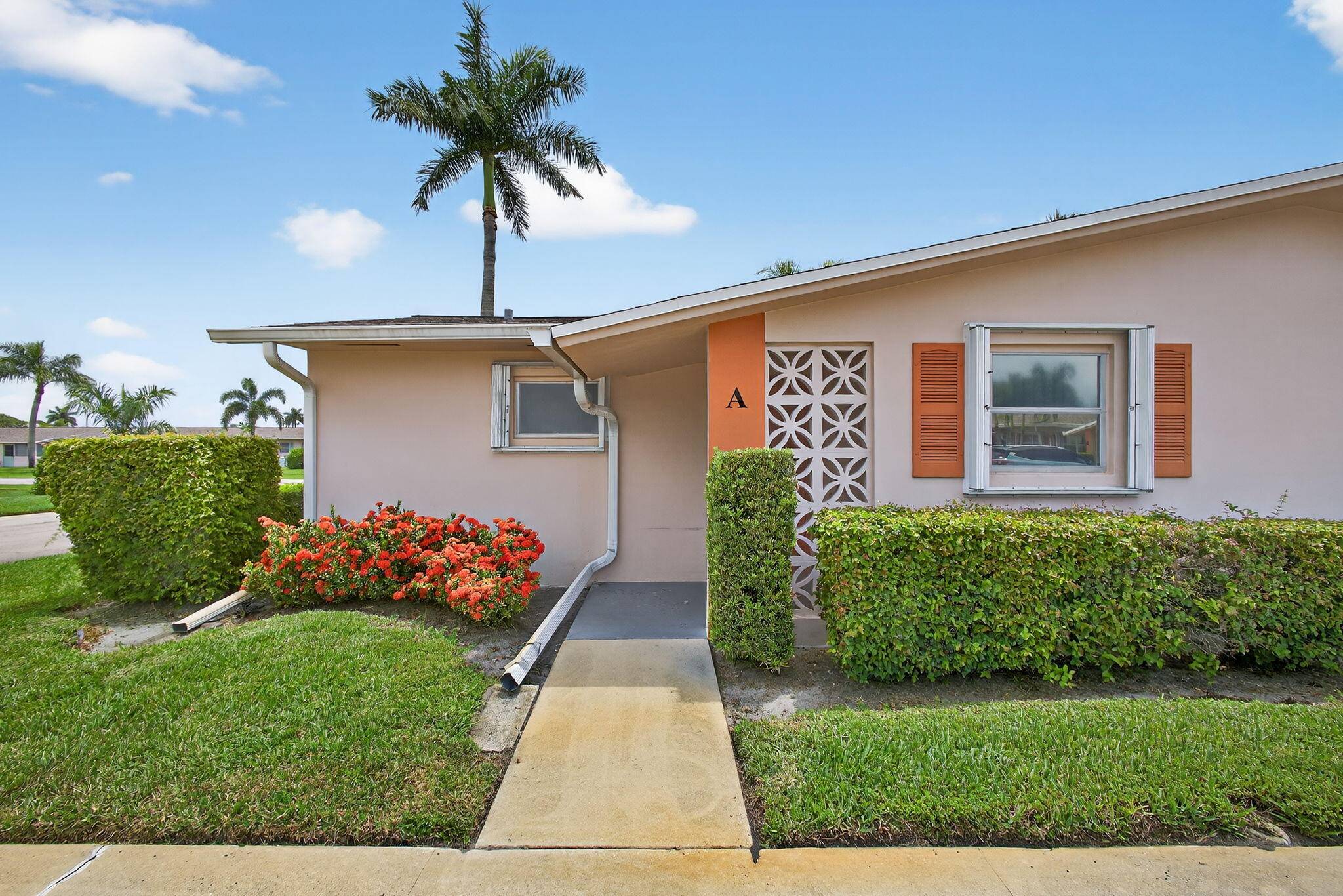 he Dudley Villas Community is a 55 and older no pet community which requires a 693 credit score and 30, 000 yearly income.