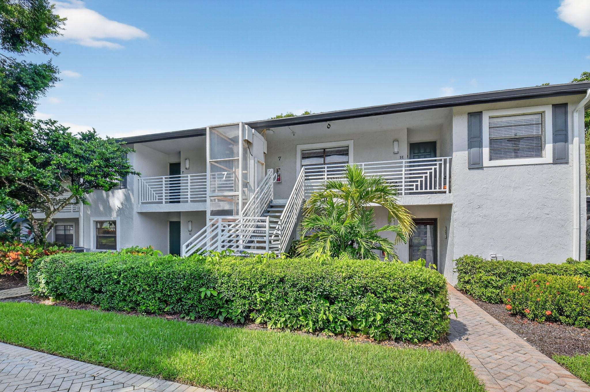 Experience a wonderful season of sun and fun in this lovely, two bedroom, two bath condo at Hunters Run !