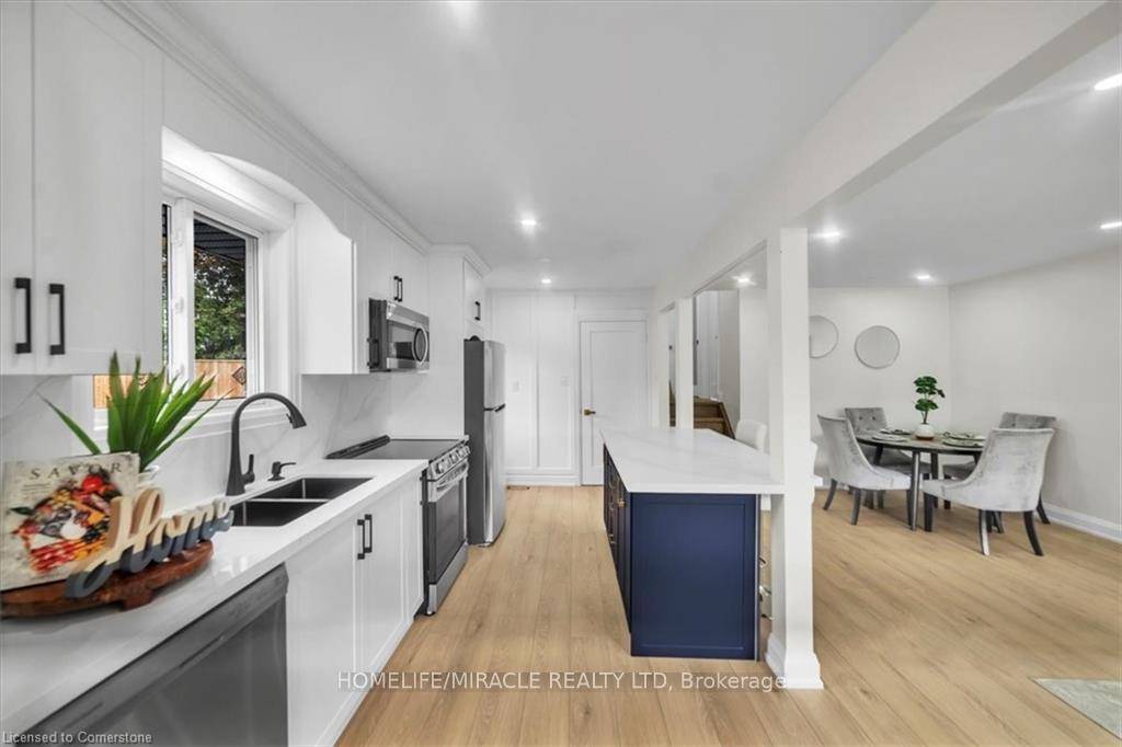Fully renovated top to bottom and custom designed finishes, spends on renovation, new kitchens with quartz Counter tops and back splash, center island, brand new SS appliances, all new floors, ...