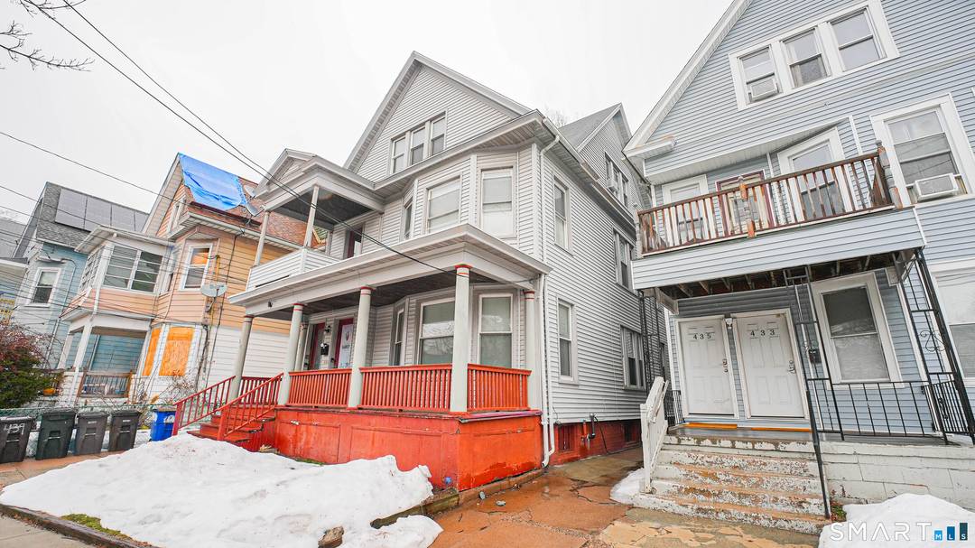 Great investment opportunity in the heart of New Haven !