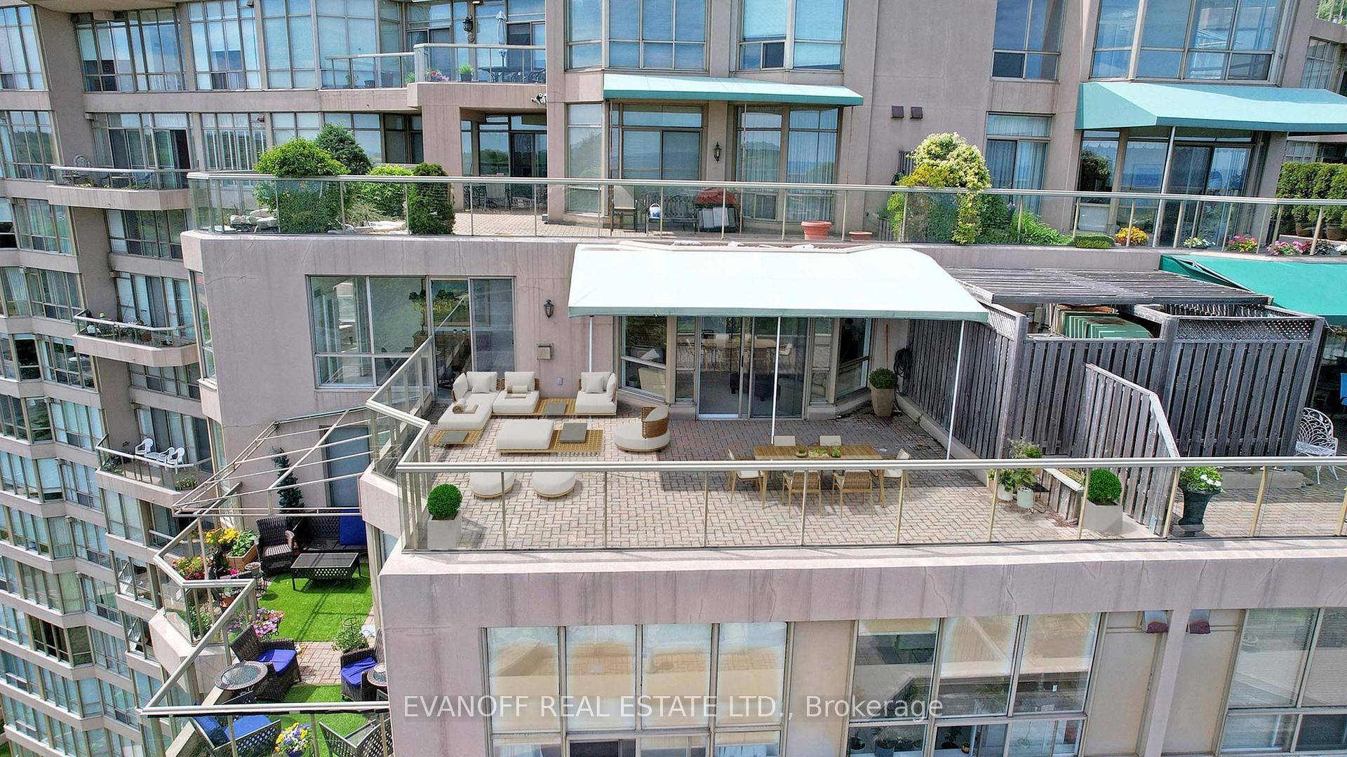 Live the Miami Lifestyle in this Stunning One Of A Kind Terrace Suite at the sought after Gates of Guildwood !