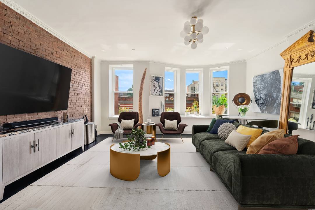 Welcome to Residence 3 at 109 West 117th Street a meticulously renovated, light filled 2 bedroom, 2 bath home that perfectly blends NYC pre war character with modern comfort amp ...