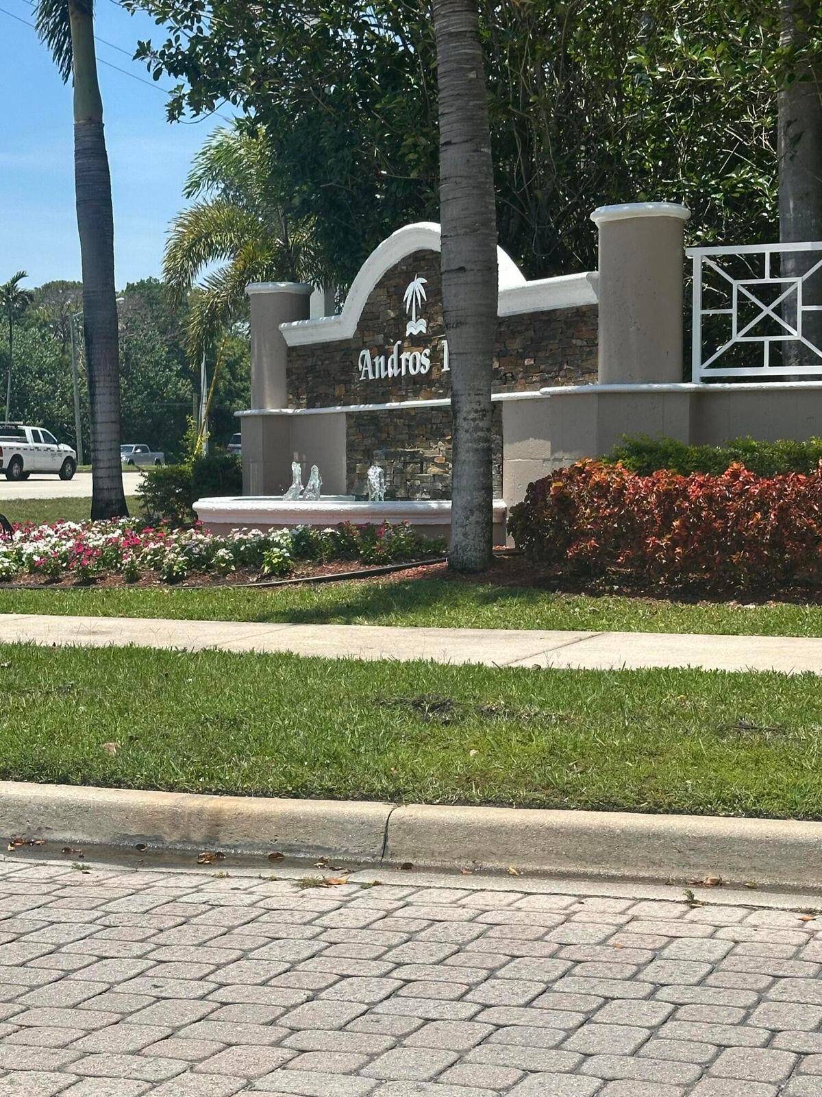 For Sale Beautiful 2 2 Villa with Lake Views in Gated Andros IsleWelcome to easy South Florida living in this stunning 2 bedroom, 2 bath villa nestled in the desirable ...
