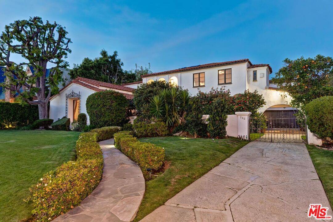 702  N Linden Dr 5BR Beverly Hills Post Office | B.H.P.O. La