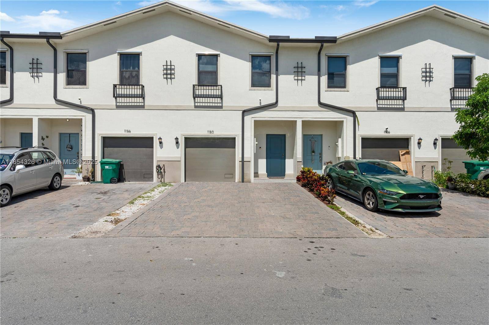 Modern 3 bedroom, 2. 5 bath townhouse built in 2022, located in a growing Florida City community.