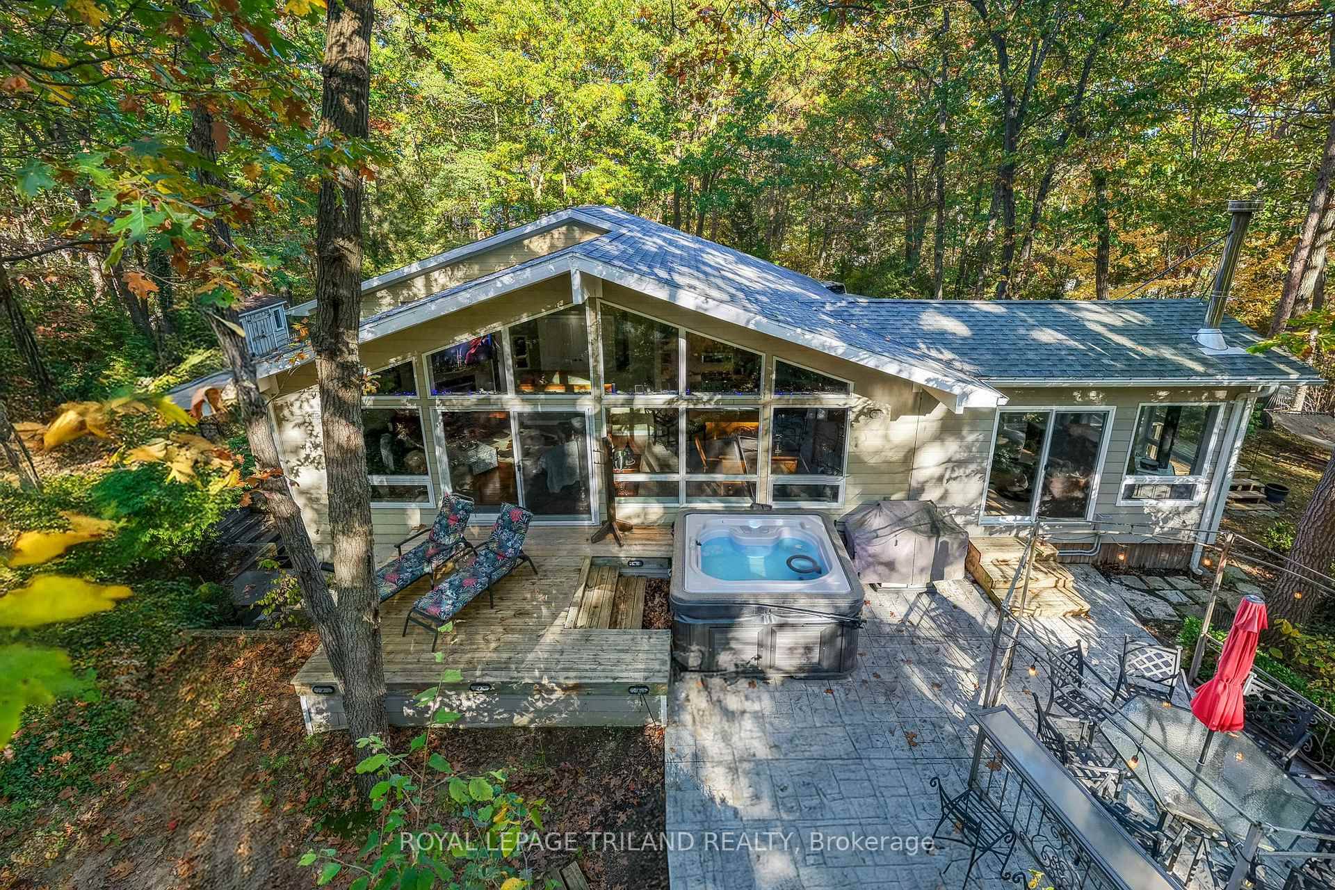 GRAND BEND RETREAT STYLE 4 BED 4 BATH FAMILY HOME OR UP DOWN DUPLEX 2707 SQ FT OF LIVING SPACE DETACHED SHOP FITNESS STUDIO FULLY INSULATED GARAGE PLUMBED FOR IN ...