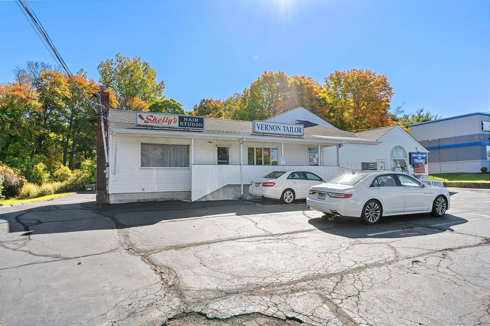 Bring your business to one of Vernon's most visible and convenient locations !