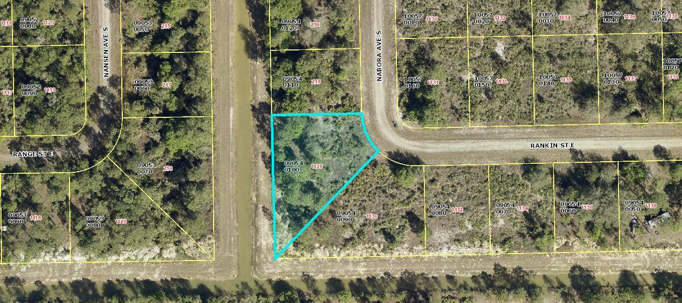 BUILD YOUR CUSTOM HOME ON THIS OVERSIZED LOT.