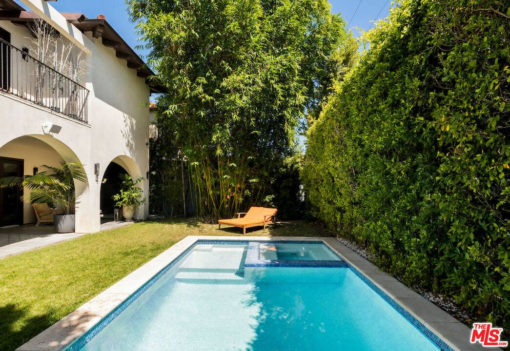 356 S Clark Dr 5BR Beverly Grove La