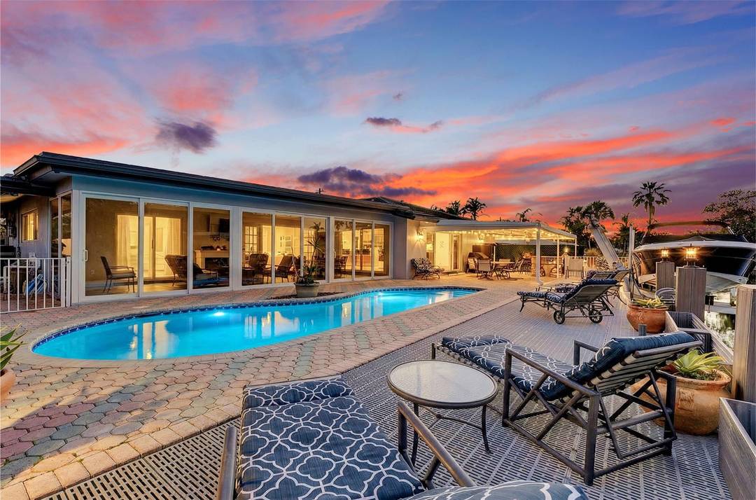 Best priced renovated home in Lake Estates !