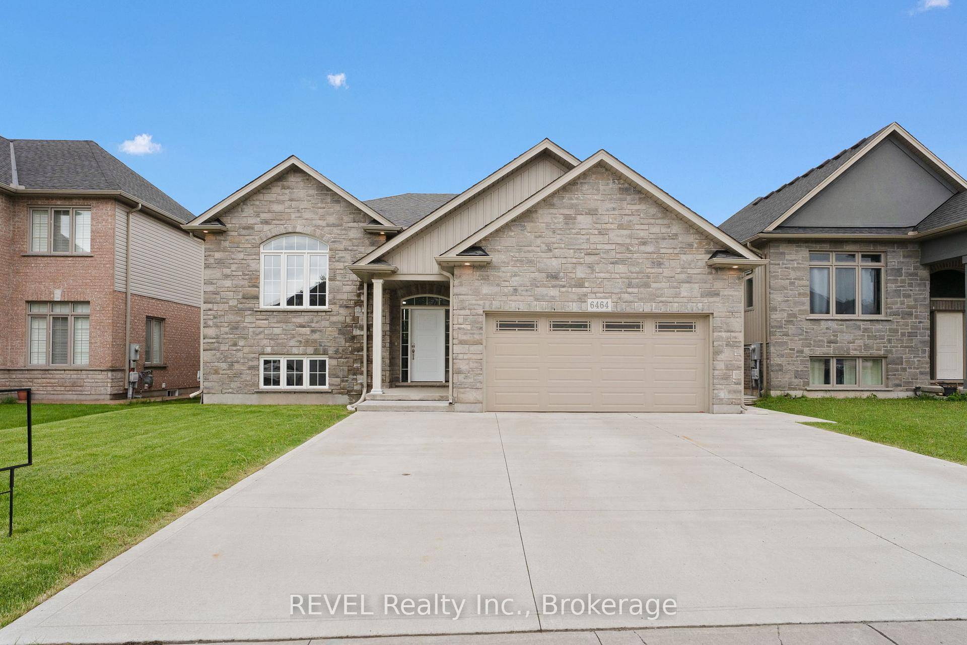 Welcome to this exquisite raised bungalow offering over 3000 sqft of living space, built in 2017 by the renowned custom builder Niagara Pines.