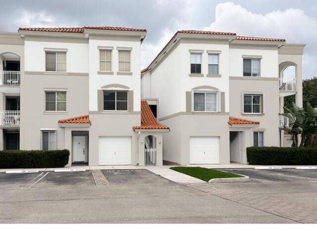 Enjoy South Florida living from this beautifully RENOVATED PENTHOUSE condo in the heart of Palm Beach Gardens !