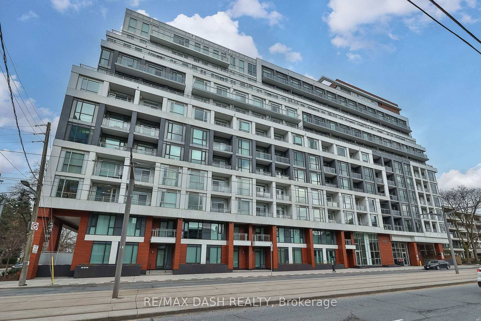An upscale and luxurious boutique mid rise condominium situated in the exclusive Forest Hill District.