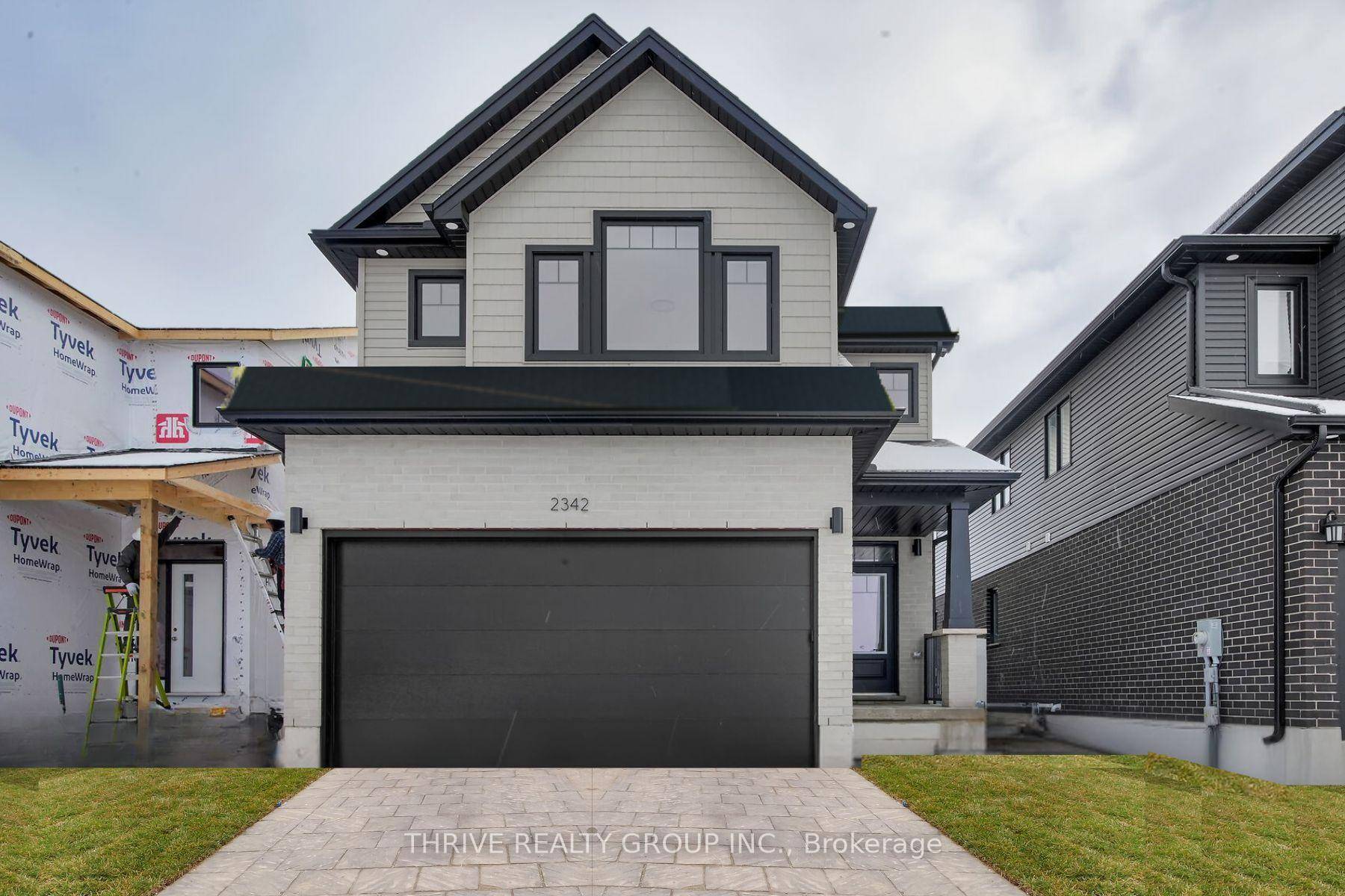 STUNNING BUILDER'S MODEL HOME FOR SALE MOVE IN READY !