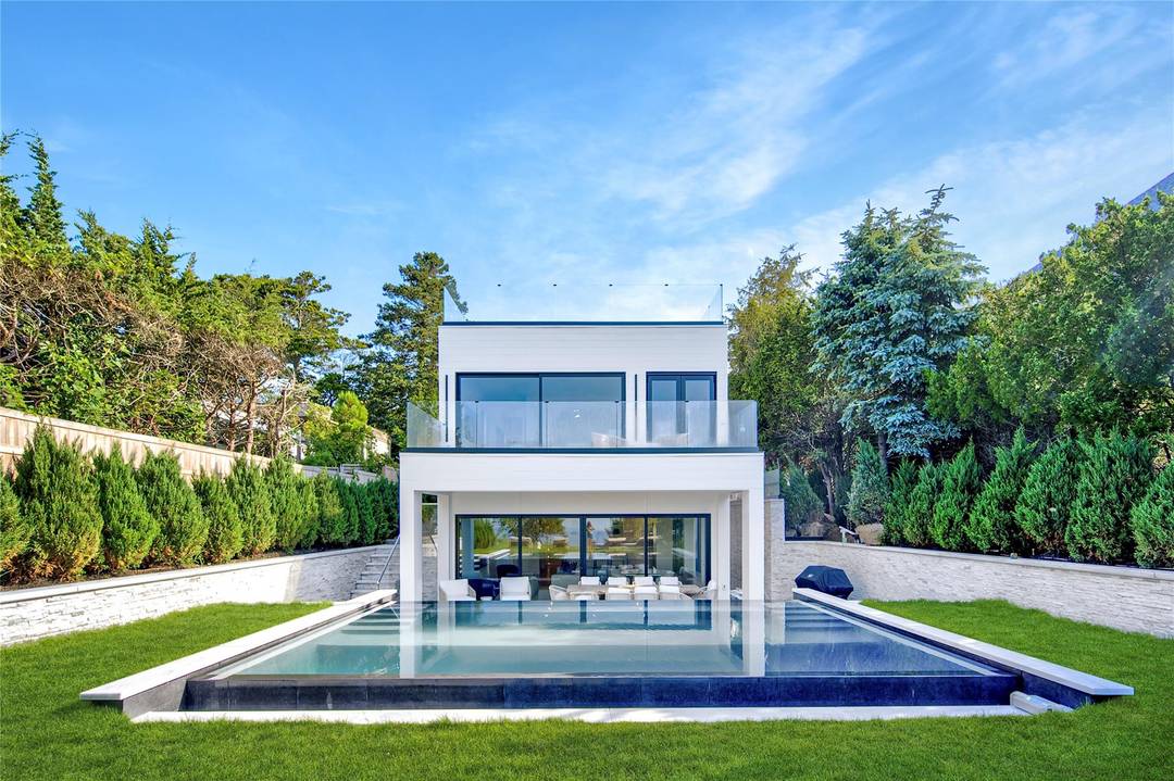 Breathtaking Waterfront Estate with Panoramic Bay Views.