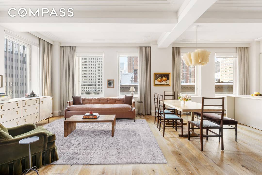 Introducing a rare opportunity to own a spacious, well appointed, and sunlit home in one of Tribeca s coveted full service condominiums.