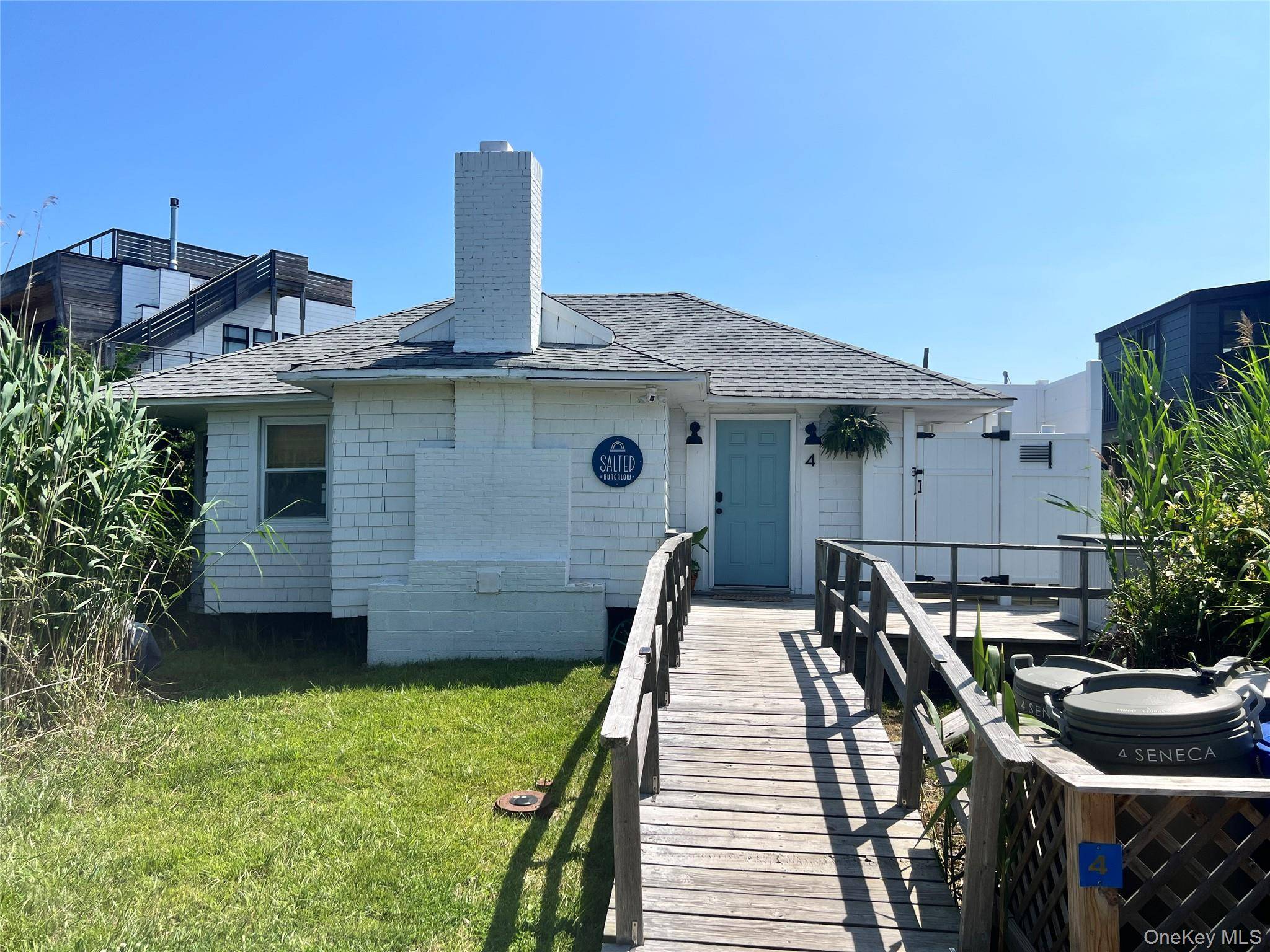 Stylish bungalow with plenty of space !