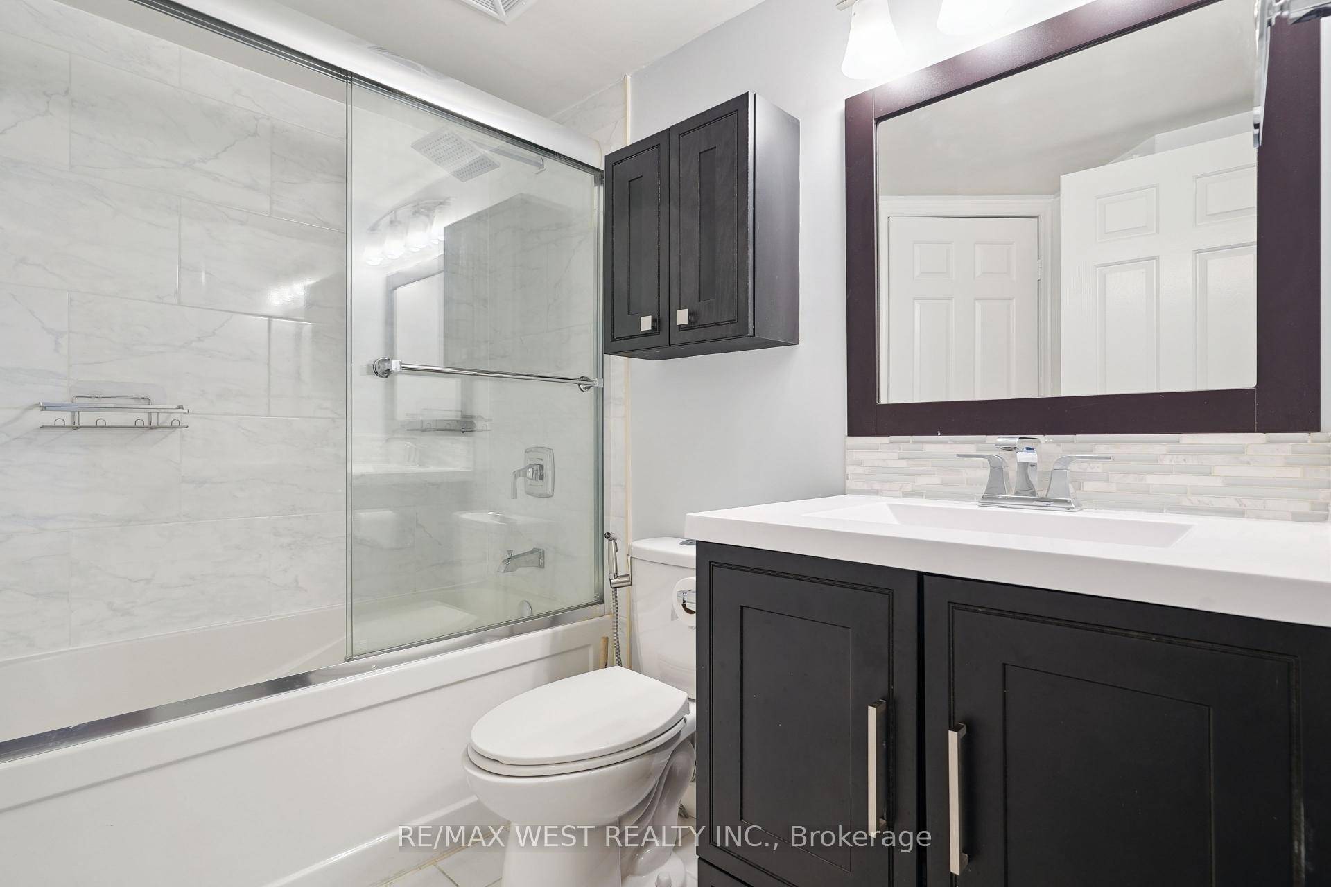 Ideal downtown location for busy professionals and students.