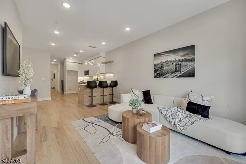 SHOW STOPPER ! ! Sensational CUSTOM NEW CONSTRUCTION 2 family Home.