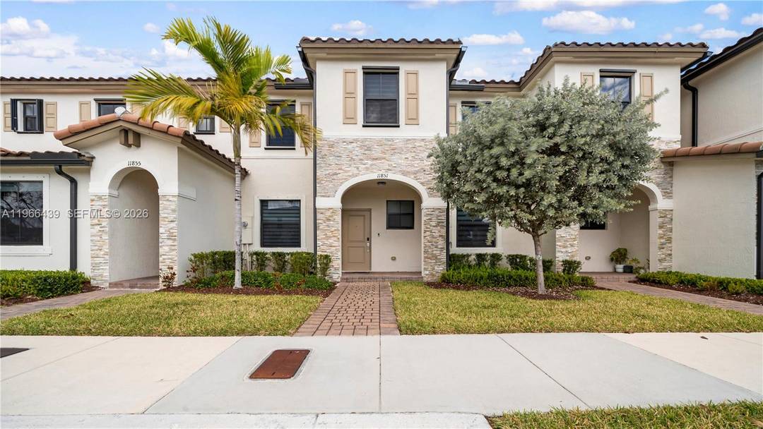 Welcome to this beautifully maintained modern townhouse built in 2022, located in the highly desirable Princeton area of Miami !