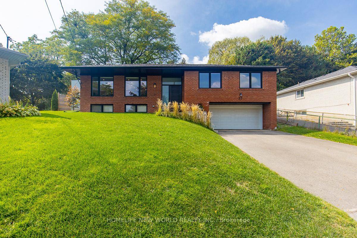 C12 Top PS and HSchools,, Recently Expanded and Renovated, Treasure Pocket Fengshui Lot, 8353 SqFt Land Back to Park, Large 2266 SqFt MPAC of Main Floor Living Space, Automatic Irrigation ...