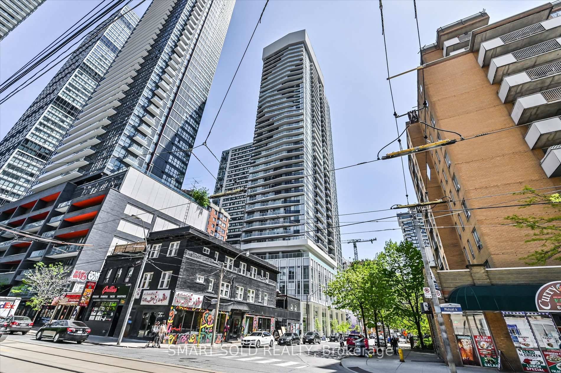 A Must See Stunning 2 Bedroom 2 Bathroom Corner Suite At Max Condo By Tribute.