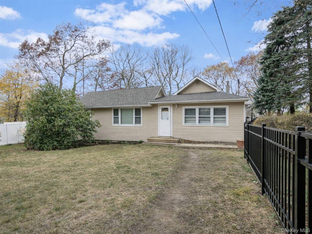 Welcome to this charming and well maintained single family home offering an ideal low maintenance lifestyle in a quiet Rocky Point neighborhood.