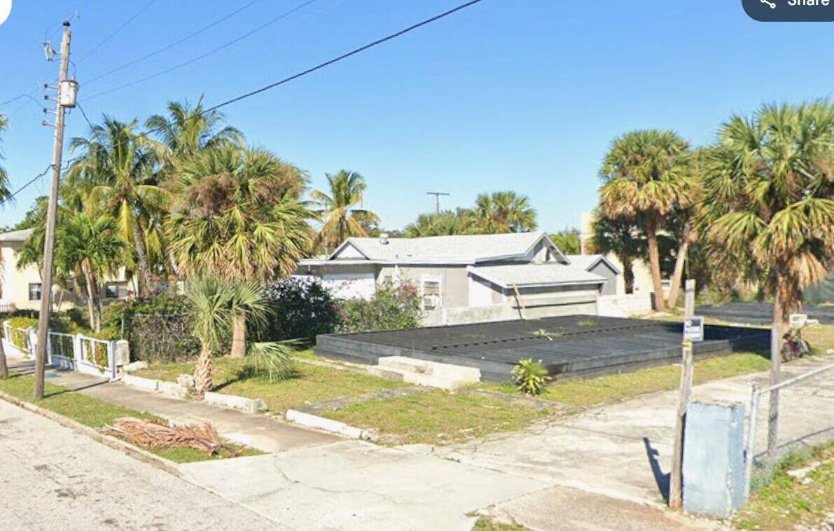 Great Oportunity for investors to build in an up an coming area.