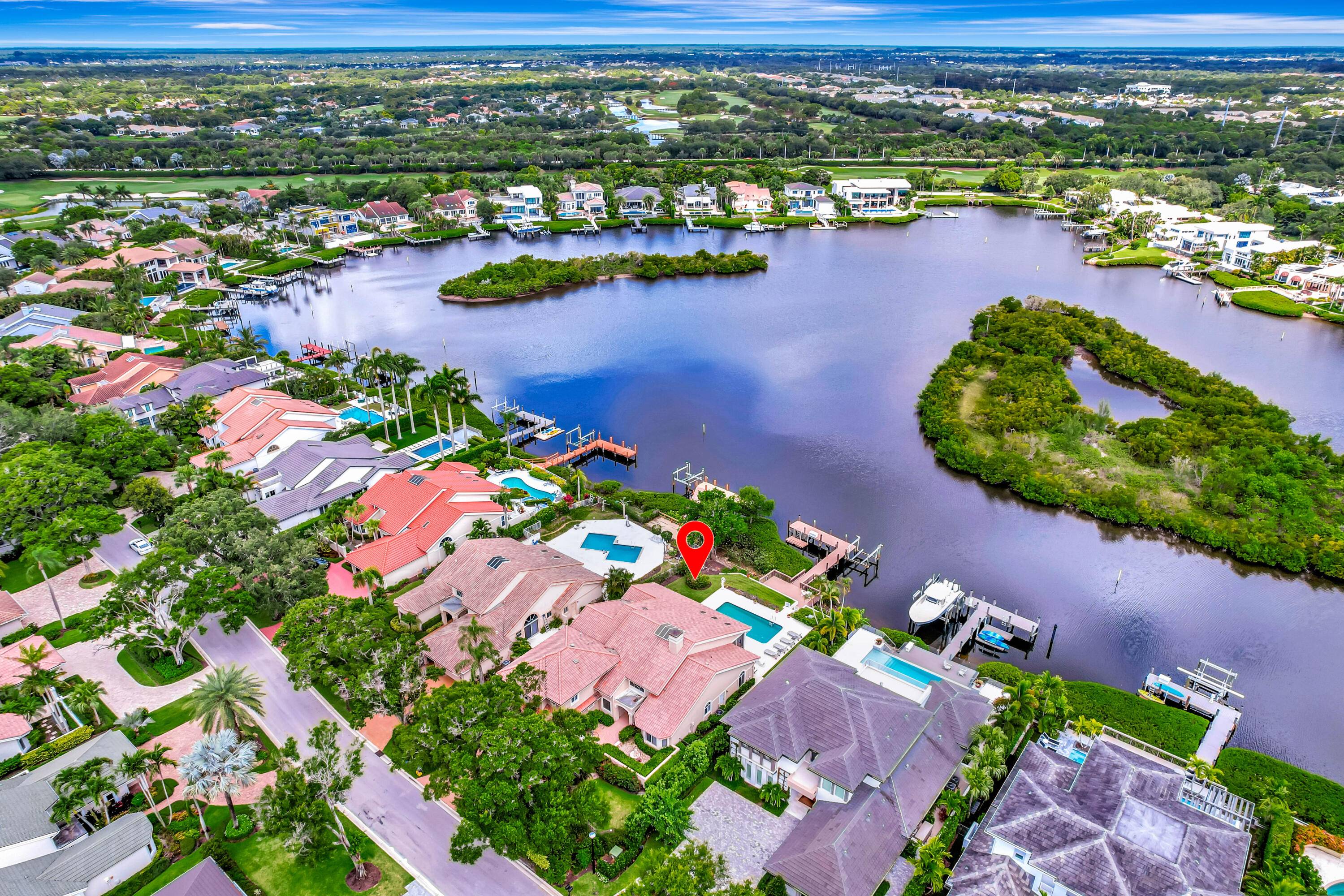 Build your dream home on one of the most exceptional waterfront lots in Admirals Cove !