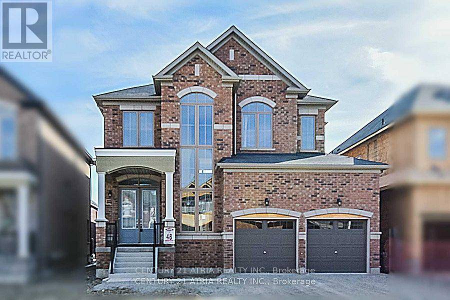 Double Garage Detached home located in a very desirable Innisfil neighborhood.