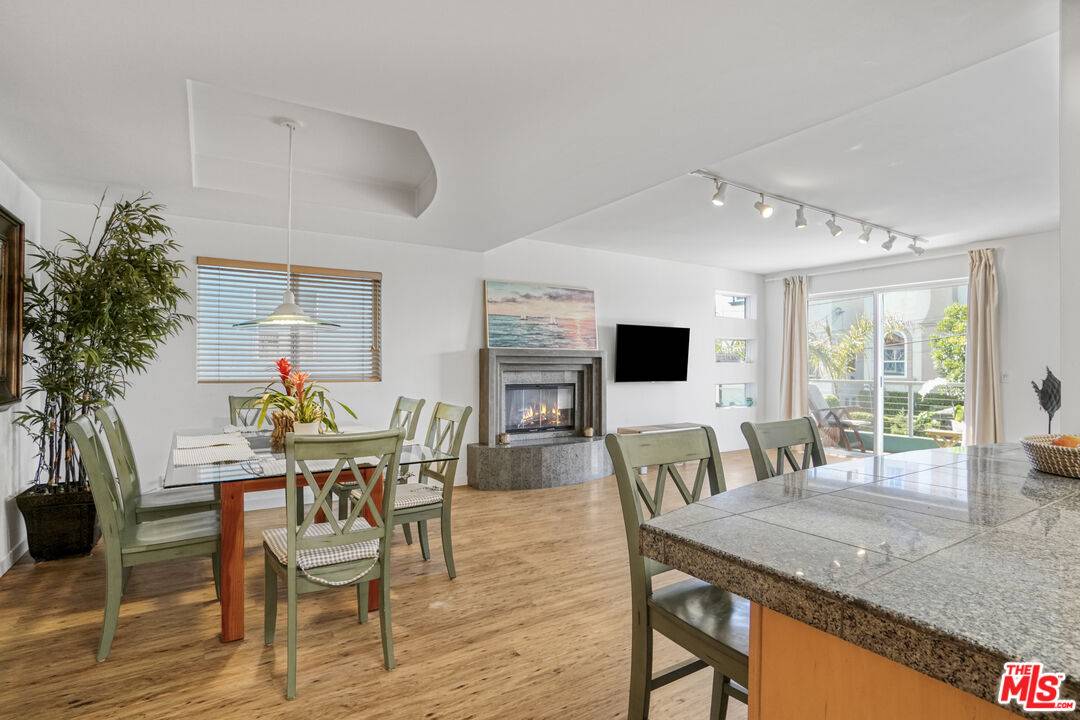 120 Fleet St 3BR Marina Del Rey La