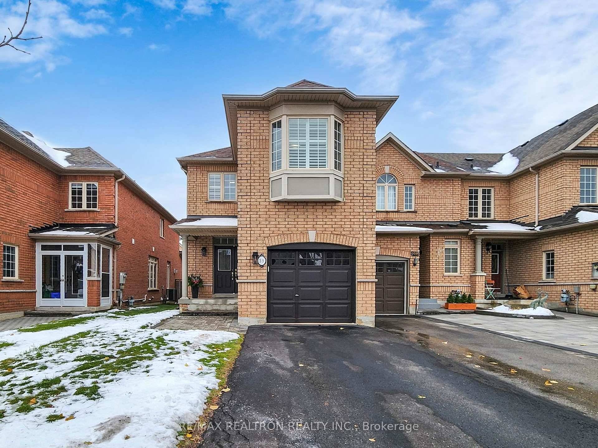 Aspen Ridge End Unit Freehold Townhouse like a Semi Detached with 1902 SQFT.