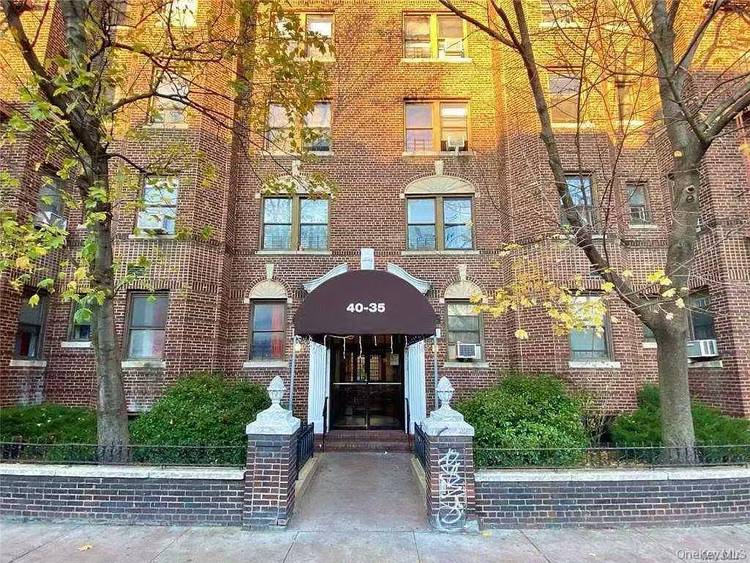 Excellent Location In The Heart Of Elmhurst, Huge Size Of Condo In Elmhurst.