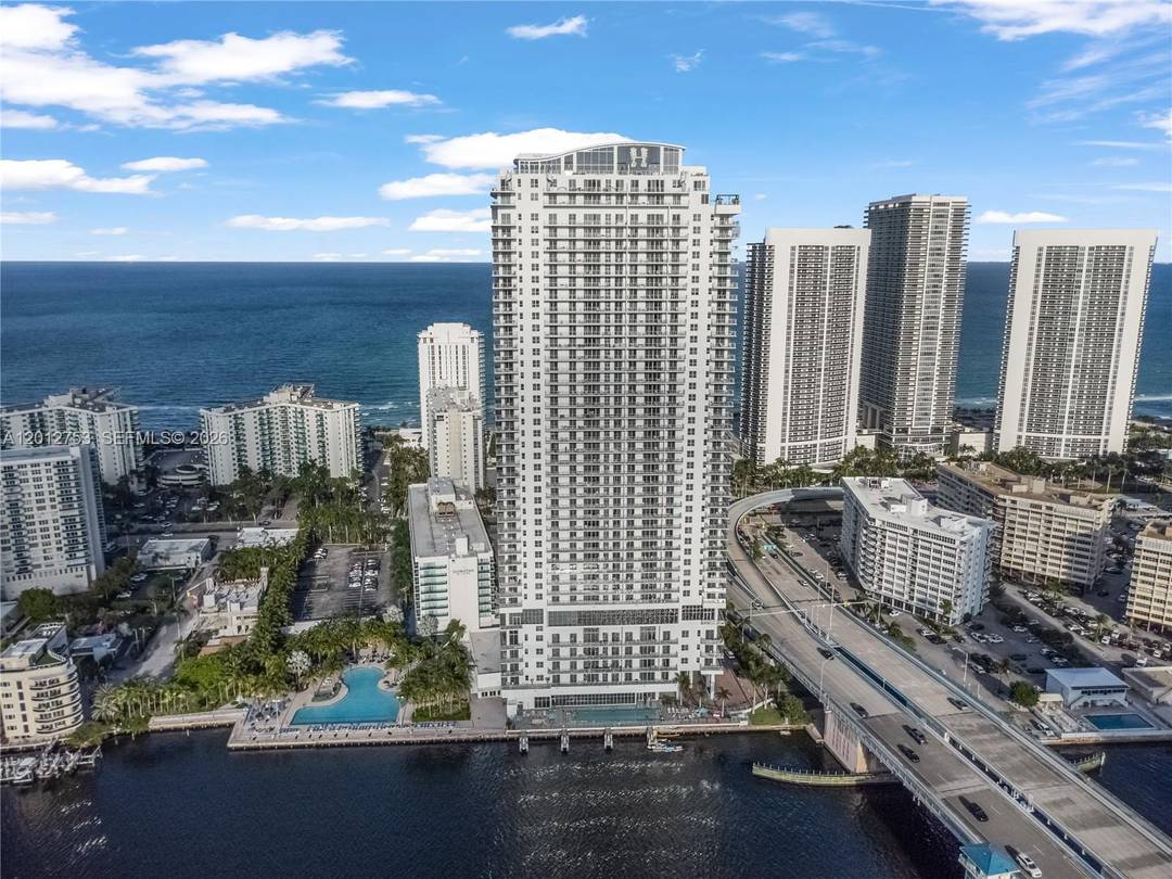 Beach inspired, high rise turnkey residence offering a new condo hotel concept.