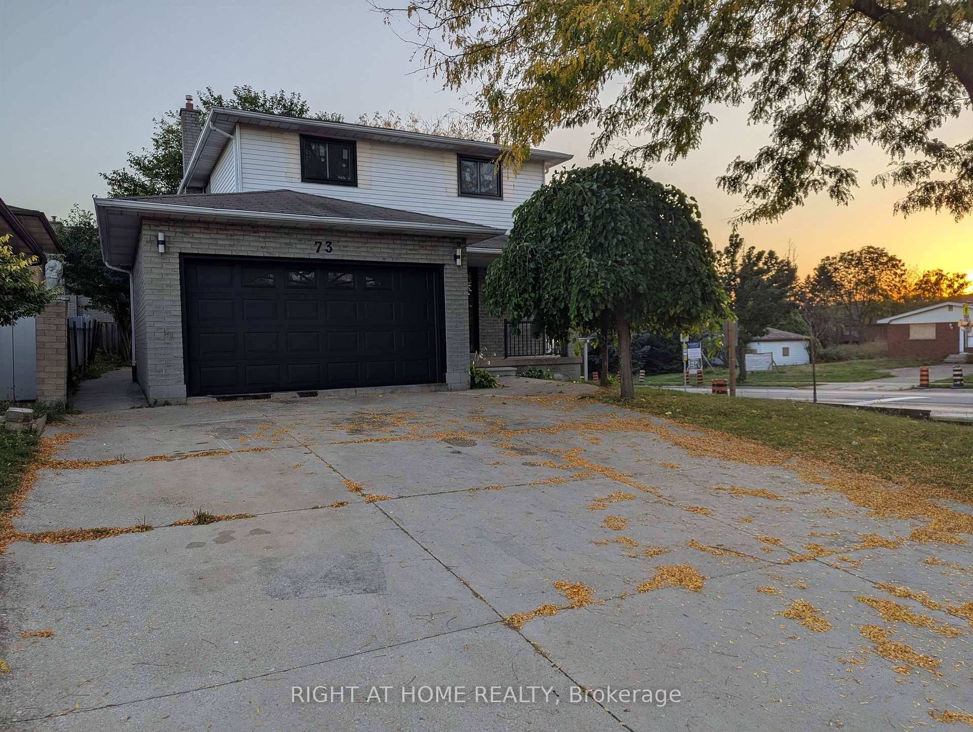 Fully Renovated Gem in Prime Hamilton Location Welcome to 73 Skyview Drive, a stunning corner lot home that has been completely transformed from top to bottom.