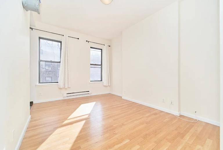 Apartment Features Exposed BrickUpdated NaturalMaple Kitchen Cabinets Granite CountertopsStainless Steel AppliancesMicrowaveDishwasherThis is a Lease Break Tenant Pays For Heat