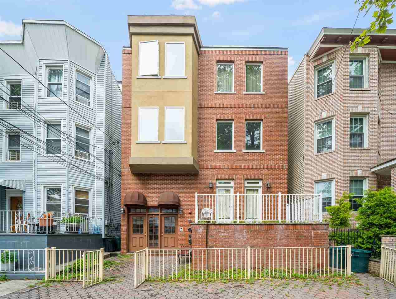 38 COURT HOUSE PL Condo New Jersey