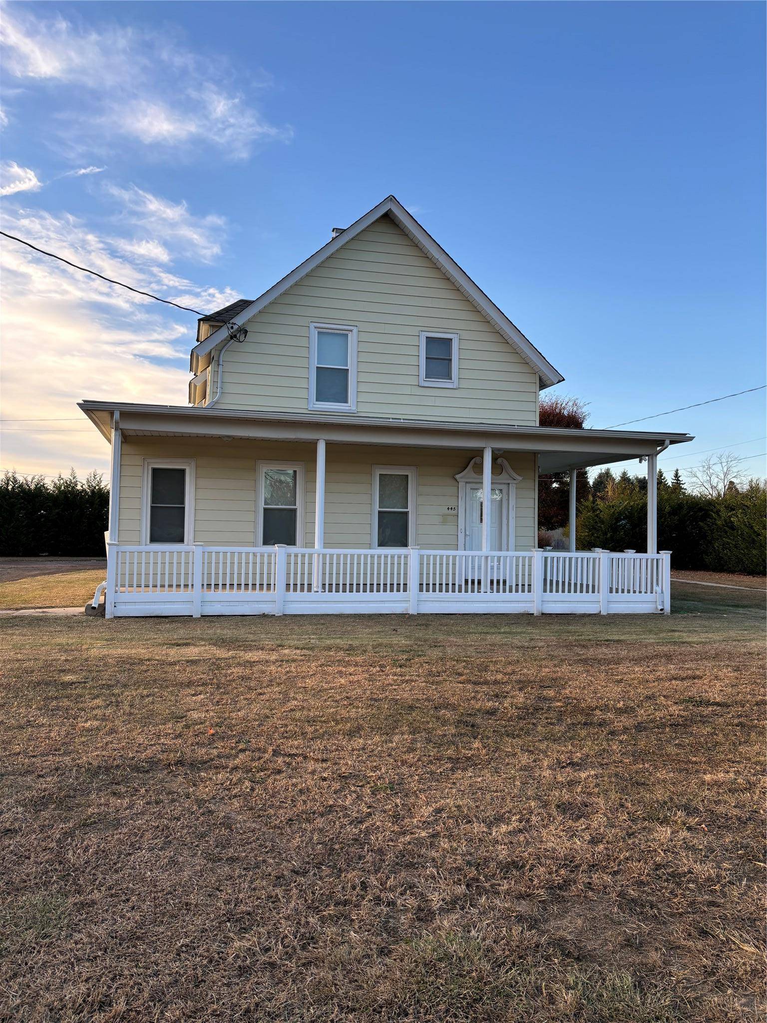 Mint colonial,. 4 bedrooms, 2 full bathrooms, large kitchen with French doors that open to family room, formal dining room,, sunroom amp ; front porch.